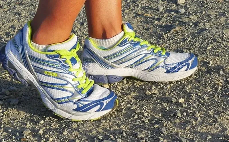 意昂2体育在线平台登录美团2024 年最佳耐用女童鞋爆款：舒适透
气，长久耐用