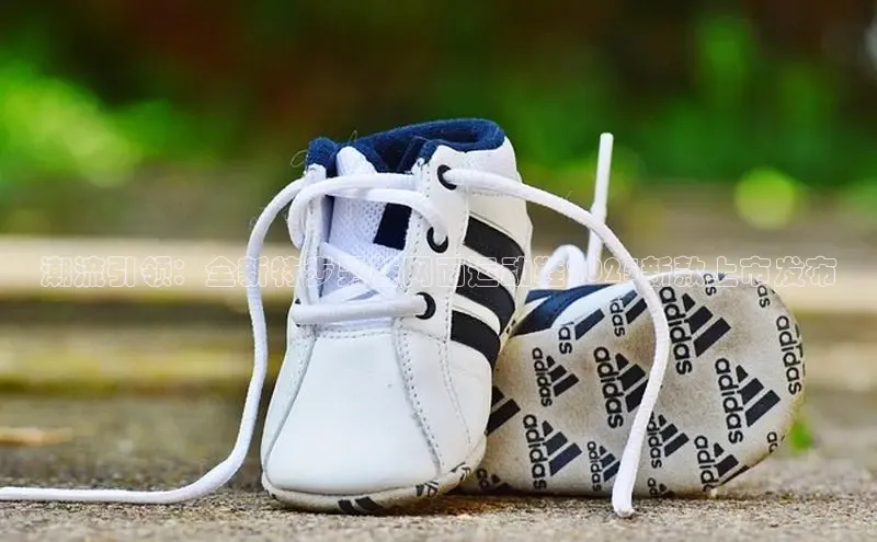 潮流引领：全新特步男鞋网面运动鞋2025新款上市发布